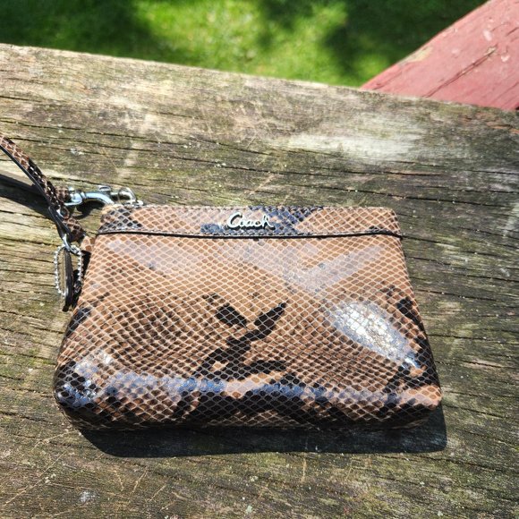 Coach Wristlet - Picture 1 of 6
